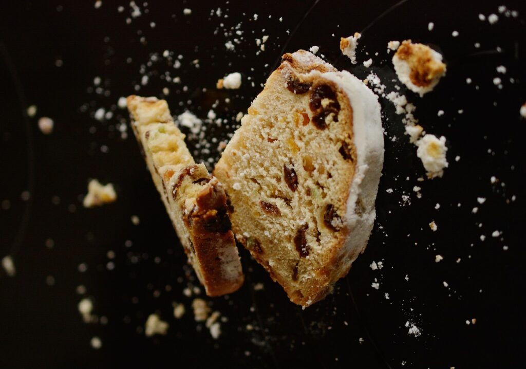 stollen, bread, crumbs, pastry, baked, food, snack, cake, christmas, christmas stollen, christmas sweets, advent, christmas time, fruit bread, bread, bread, cake, cake, cake, cake, cake